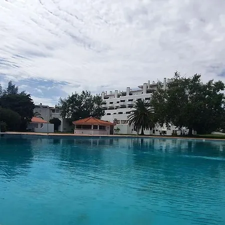 Oura Vilanova - Beach, Pool & Garden Apartment *