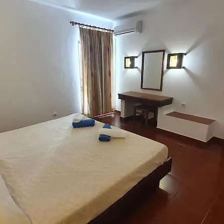 Apartment Oura Vilanova - Beach, Pool & Garden