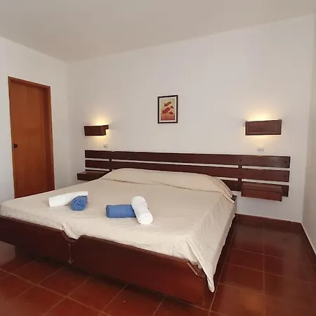 Apartment Oura Vilanova - Beach, Pool & Garden